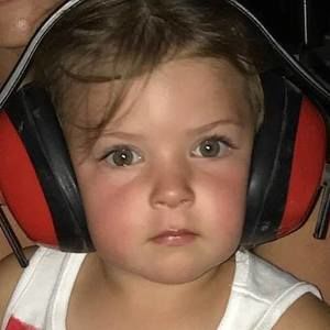 Meet your Posher, Rena